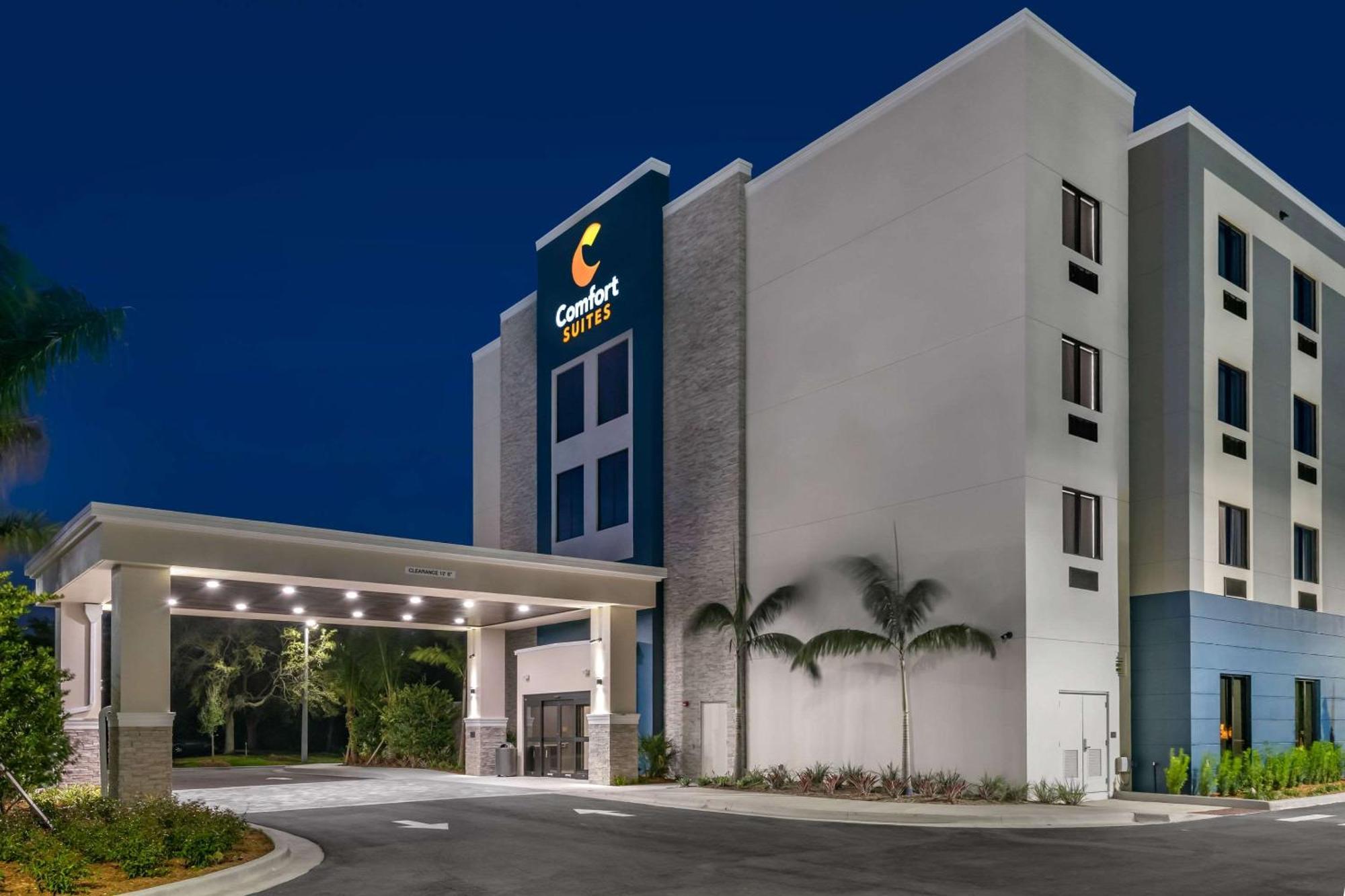 Comfort Suites Stuart-Hutchinson Island Exterior foto